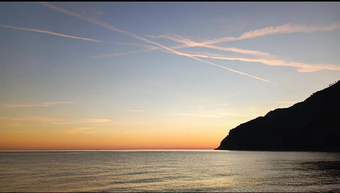 Popii Al Mare Appartamento In Villa Storica Fronte Mare Con Wifi E Aria Condizionata, Arredamenti Di Pregio E Giardino Riva Trigoso Italy